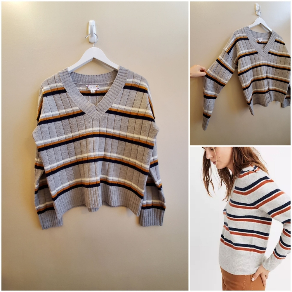 Pinkrose v neck sweater with stripes, medium, great to wear with shirts layered